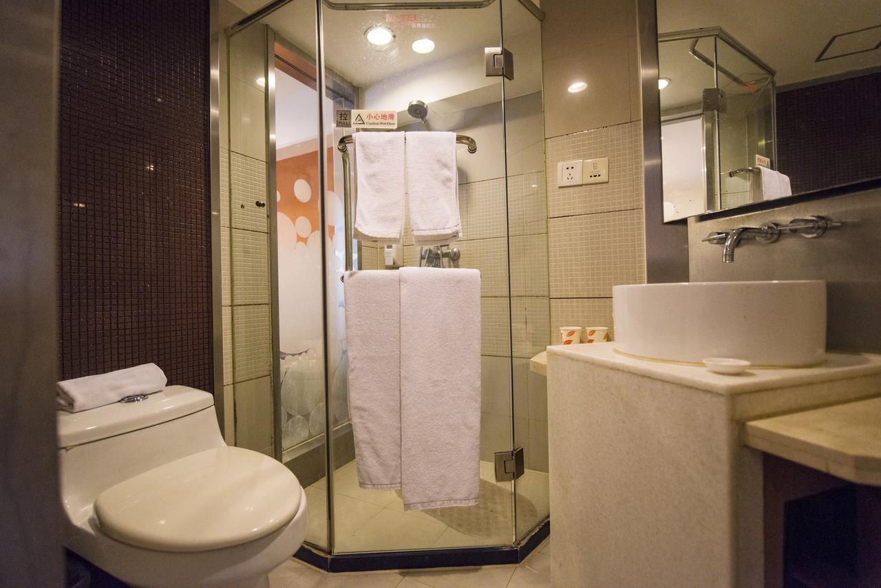 Motel Shenzhen Longgang Longcheng Square Metro Station Extérieur photo